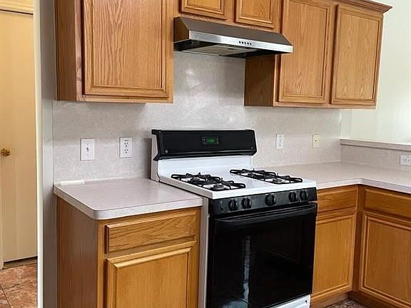 5th image of 13435 Royal Park Dr