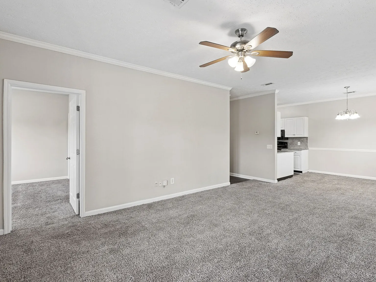 Steeple Crest Apartment Homes — photo 11