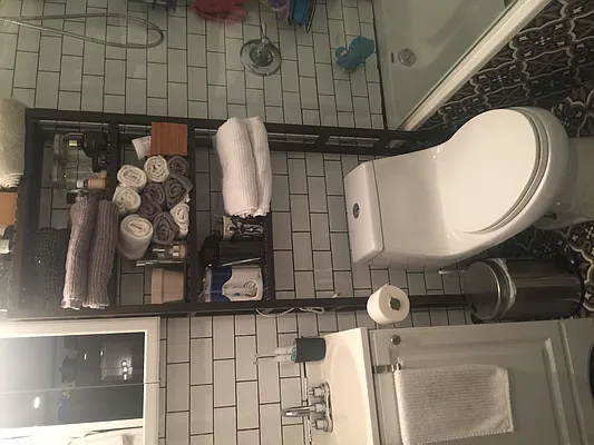 Rented by Warren T Real Estate Corp. | media 16
