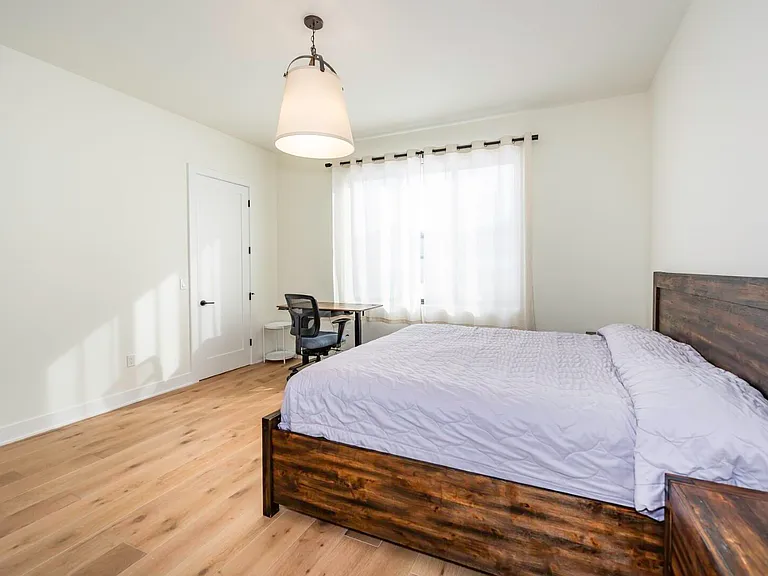1858 Upland Dr — Photo 23