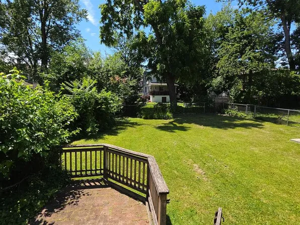 28 Oak Ave, East Lansdowne, PA 19050