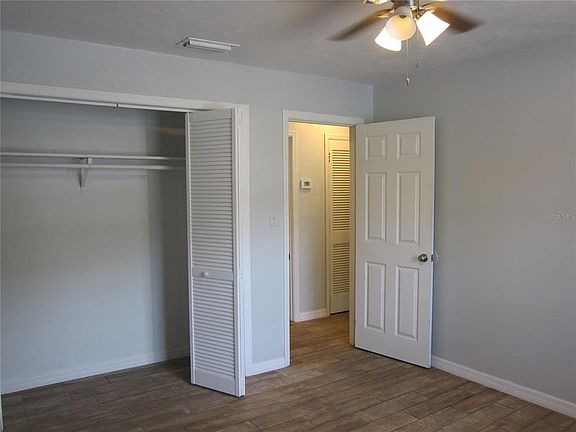5th image of 812 NW 40th Ave