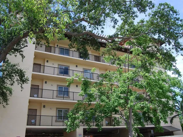 909 SW 15th Ave APT 3, Miami, FL 33135