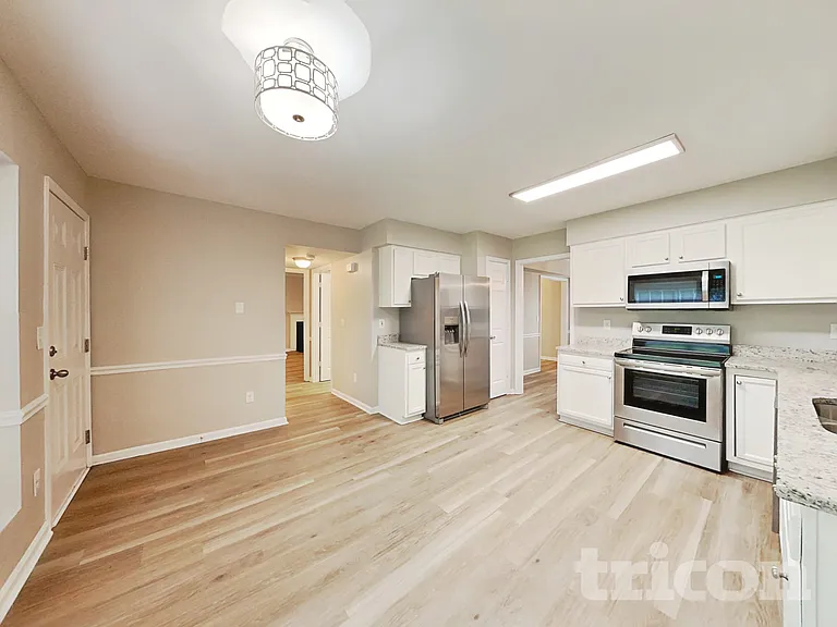 1700 Kildare Woods Dr — Photo 6