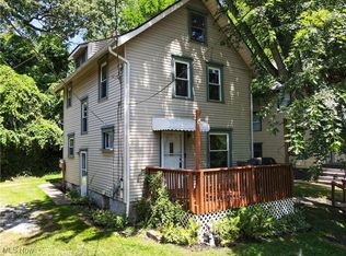 683 Sharon St, Akron, OH 44314