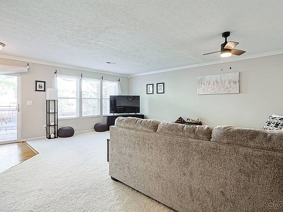 5th image of 6385 Pinehurst Ln