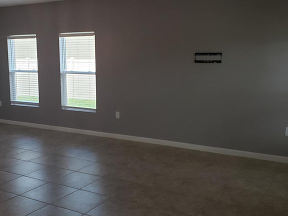 2nd image of 674 Easton Forest Cir SE