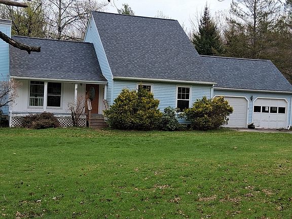 3rd image of 144 Branch Hill Rd
