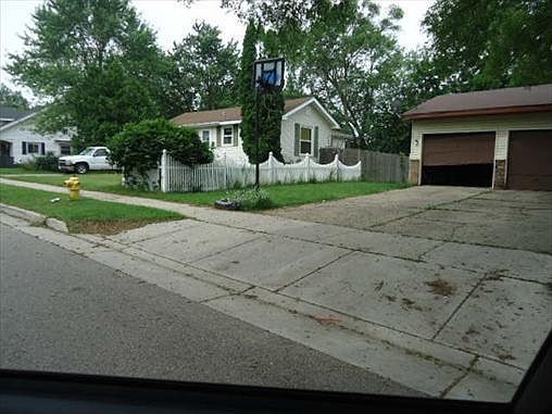 2nd image of 1907 Collingwood Ave SW