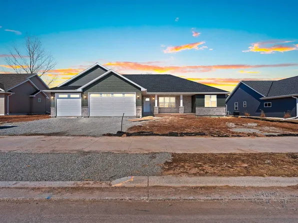 1326 Highland Ridge Dr, De Pere, WI 54115