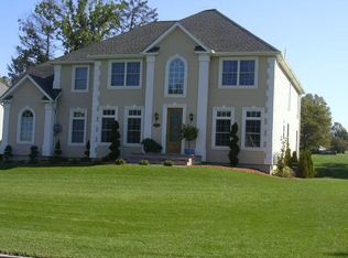 106 Bridle Path Ln, Salisbury Mills, NY 12577