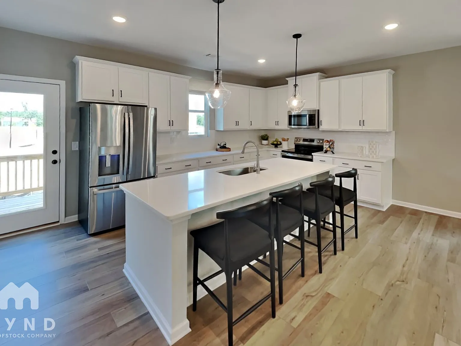 4 bed, 3.5 bath, 2457 sqft, $2,645 — Photo 3