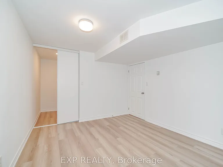 195 Savage Rd #BASEMENT — Photo 13