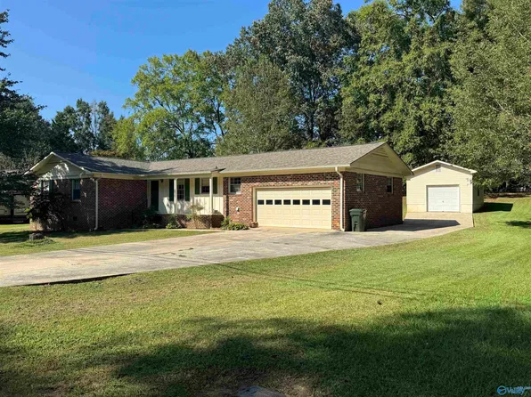 1010 Hood Ave, Scottsboro, AL 35769