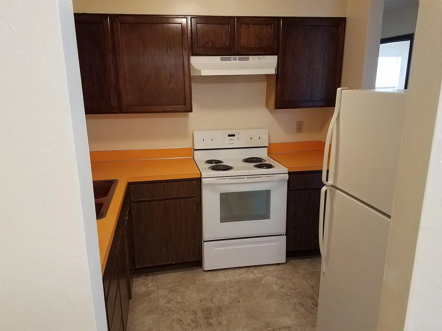 2 bed, 870 sqft, $1,250 — Photo 4