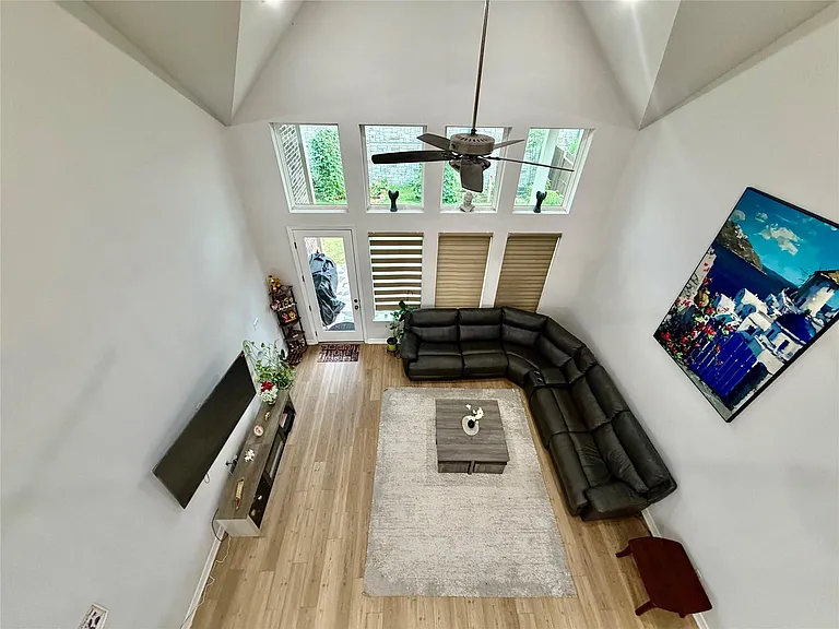 25859 Rippey Glen Dr — Photo 21