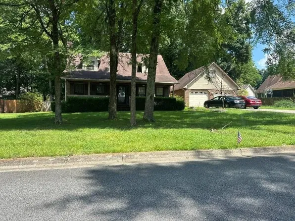 3010 Leighsdale Ave SW, Decatur, AL 35603