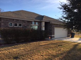 1 Briar Ct, Uvalde, TX 78801