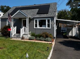 416 1st St, Middlesex, NJ 08846