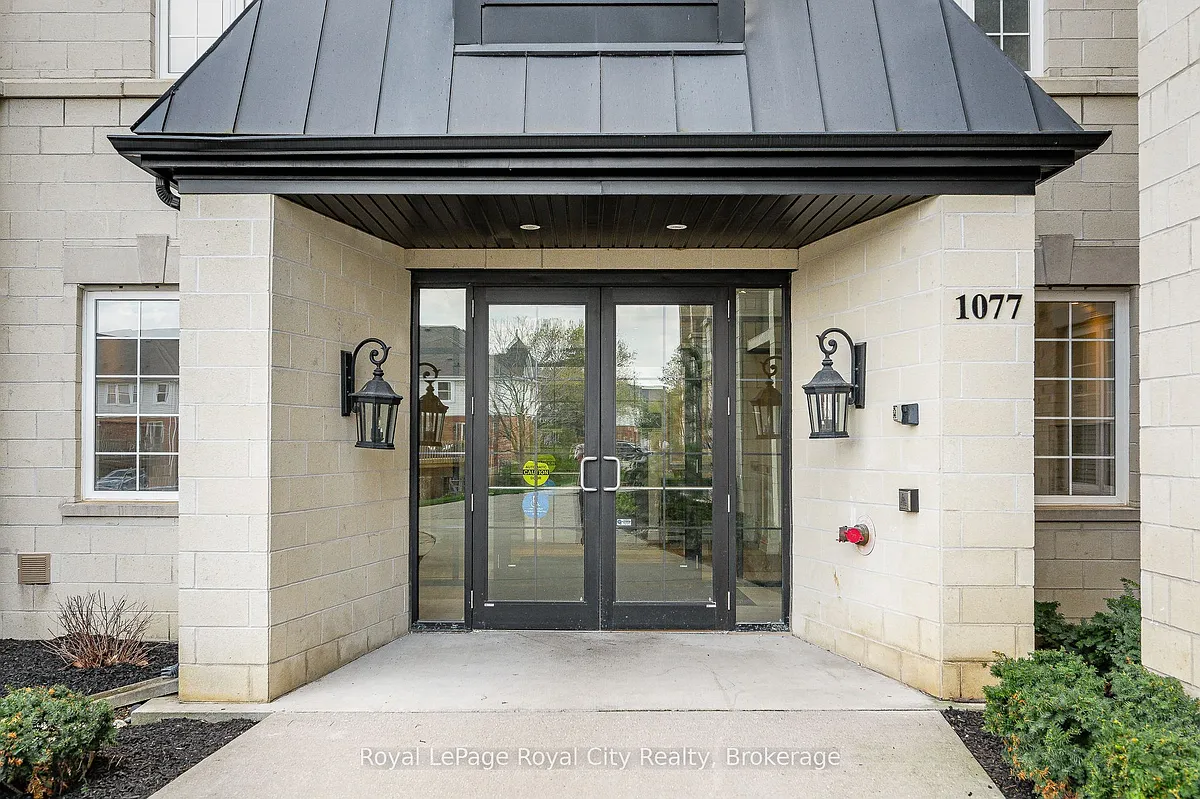 Building Photo - 1077 Gordon St #234