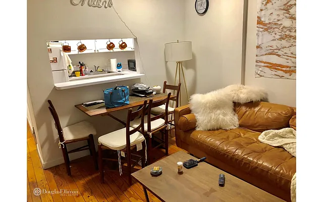 Rented by Douglas Elliman | media 19