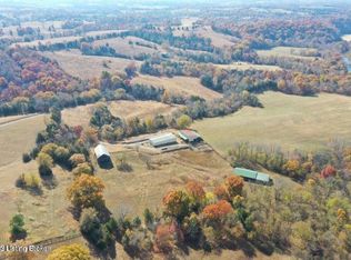 18 Tucker Ln, Springfield, KY 40069