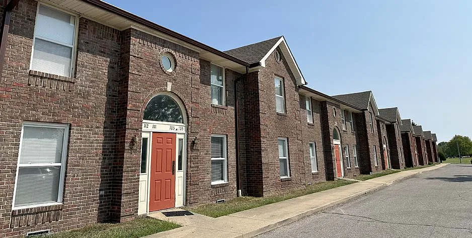 Oak Estates — Photo 3