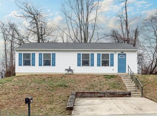 2328 Thornton Rd, Harrisburg, PA 17109