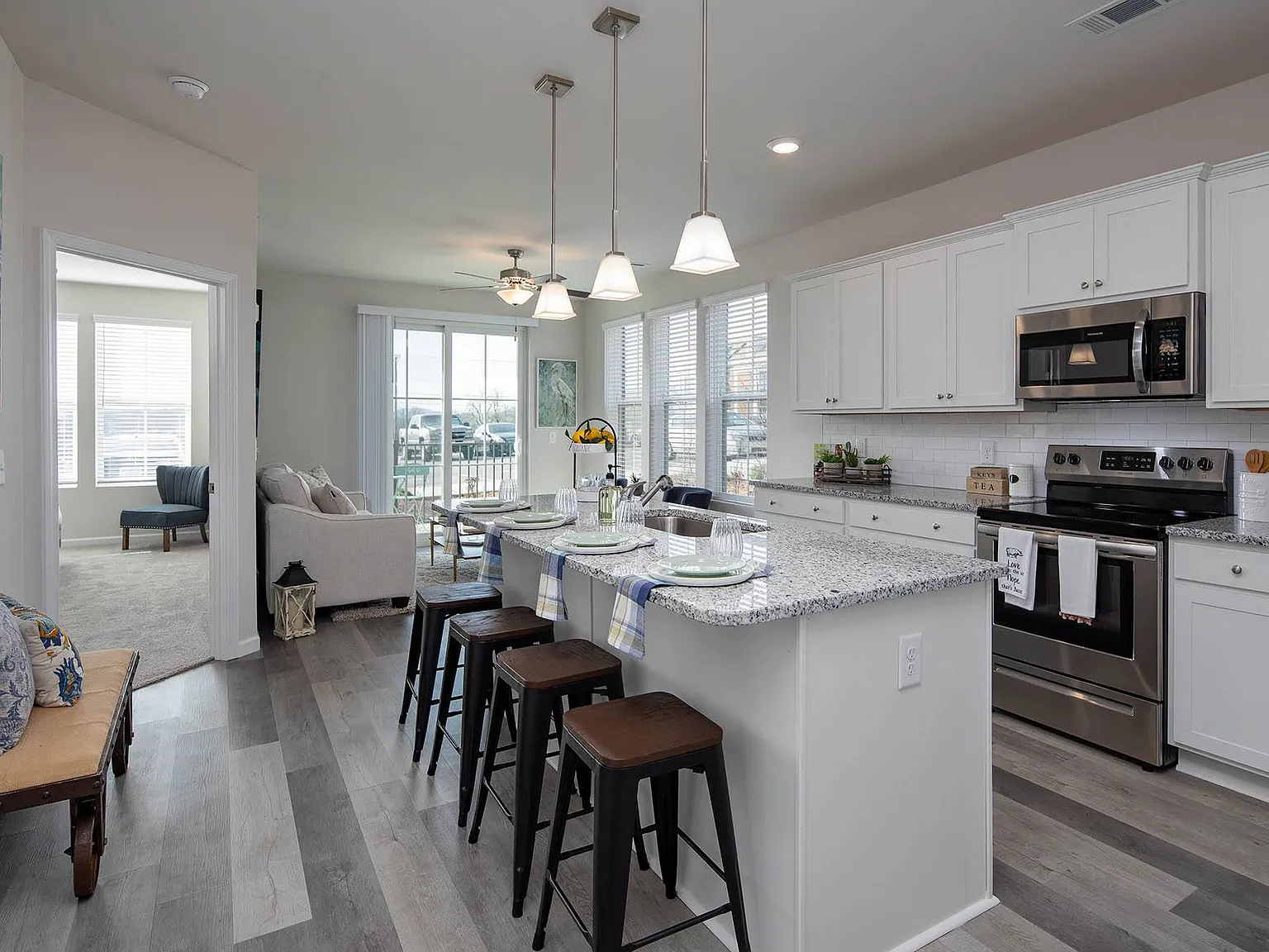 Crest at Burkitt Ridge Apartments — Photo 2