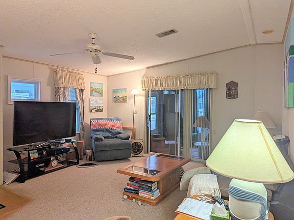 2nd image of 2434 Bogie Cir #585