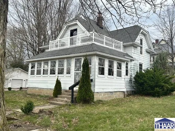 53 Fulton St, Cloverdale, IN 46120