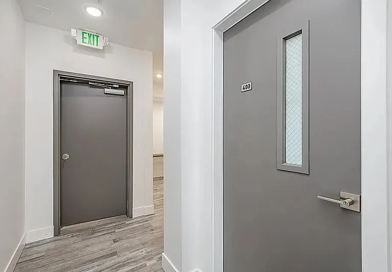 1709 Harbor Ave SW #400 — Photo 12