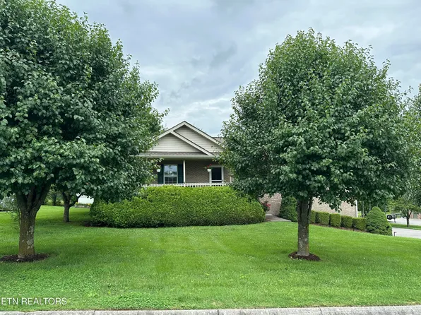 5751 Quail Run Dr, Maryville, TN 37804