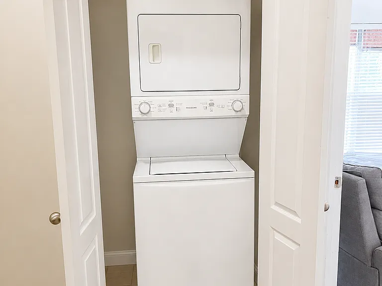 178 Peachtree Hollow Ct — Photo 11