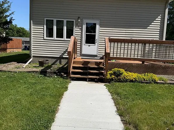 610 E 3rd St, Bridgewater, SD 57319