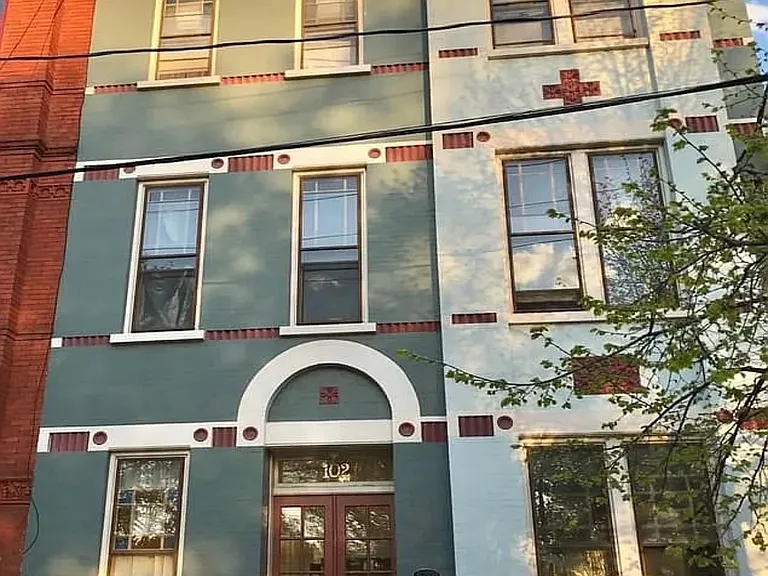 102 Willett St #4 — Photo 1