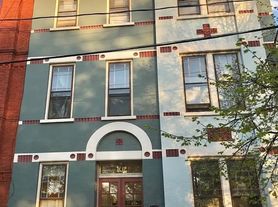 102 Willett St, Albany, NY