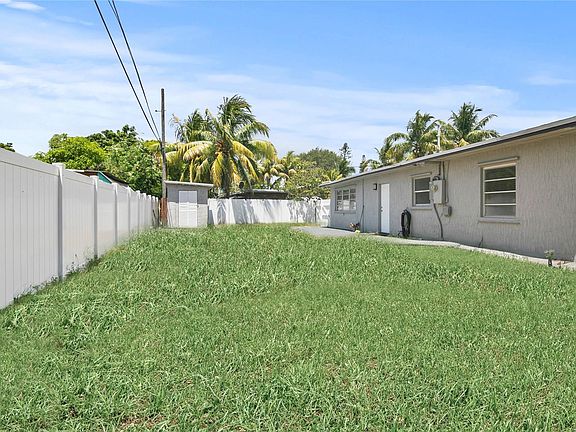 2nd image of 1010 NE 24TH Street