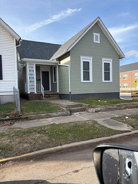 1st image of 322 Vine St