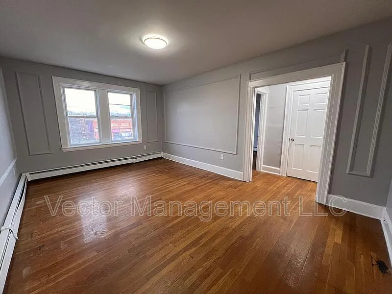 Building Photo - 1166 Dixwell Ave #6