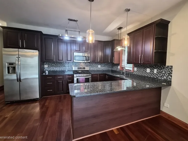 731 N Elizabeth St #1 — Photo 4