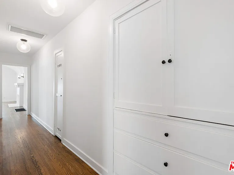 1293 S Sycamore Ave — Photo 7
