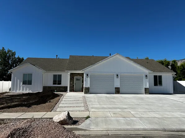 118 W 1100 N, Harrisville, UT 84404