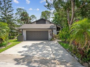 109 Meadowbrook Cir, Daytona Beach, FL 32114