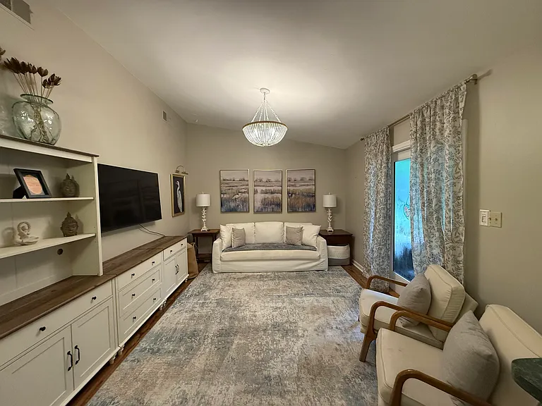 2306 W Indianhead Dr — Photo 11