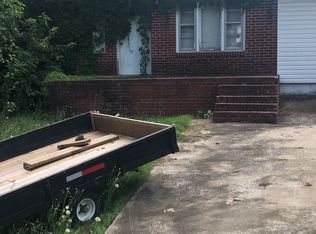 121 Tennessee River Dr, Muscle Shoals, AL 35661