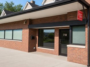 718 Pearl St #B, Columbus, IN 47201