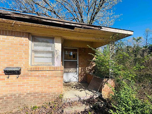 2nd image of 1516 Maul Rd