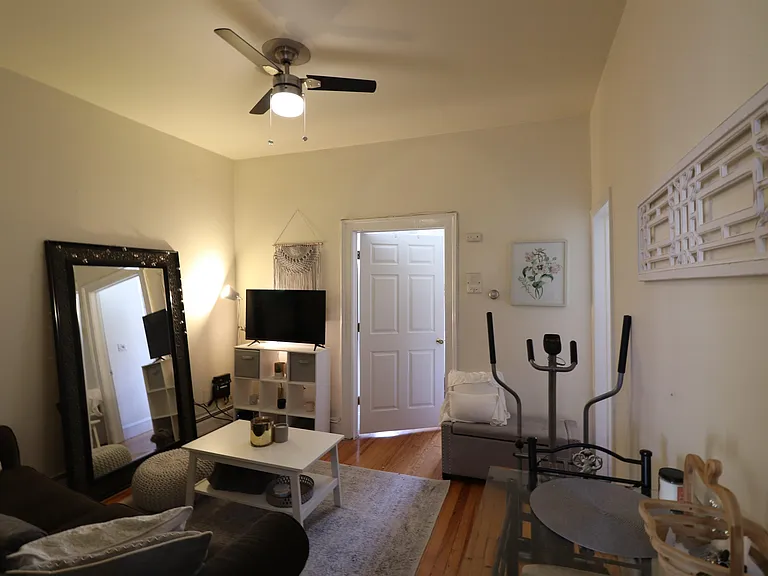 202 Bloomfield St #2 — Photo 12