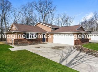 15614 Creekwood Ln, Strongsville, OH